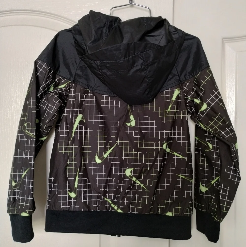 Nike Boys Jacket Size XS Black Lime Green zip up hooded Lightweight